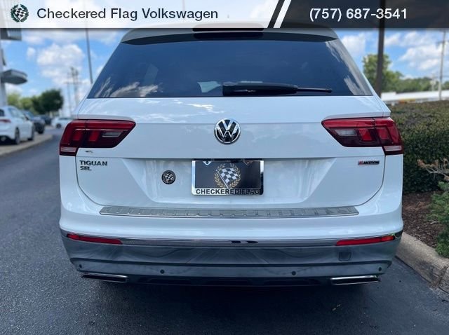 Used 2019 Pure White Volkswagen 2.0T SEL Premium 4Motion image 10