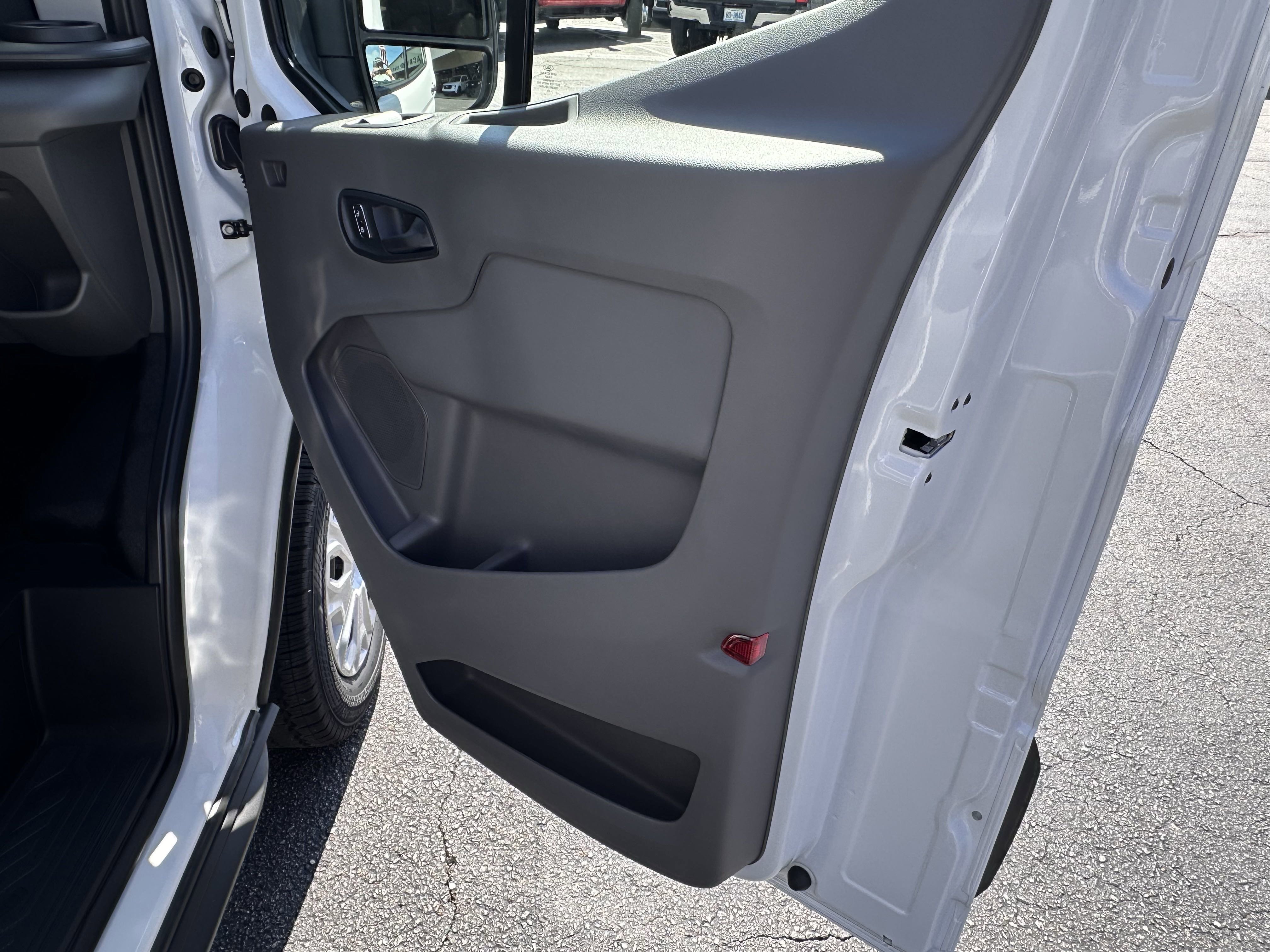 2025 Ford Transit Van Base - Photo 11