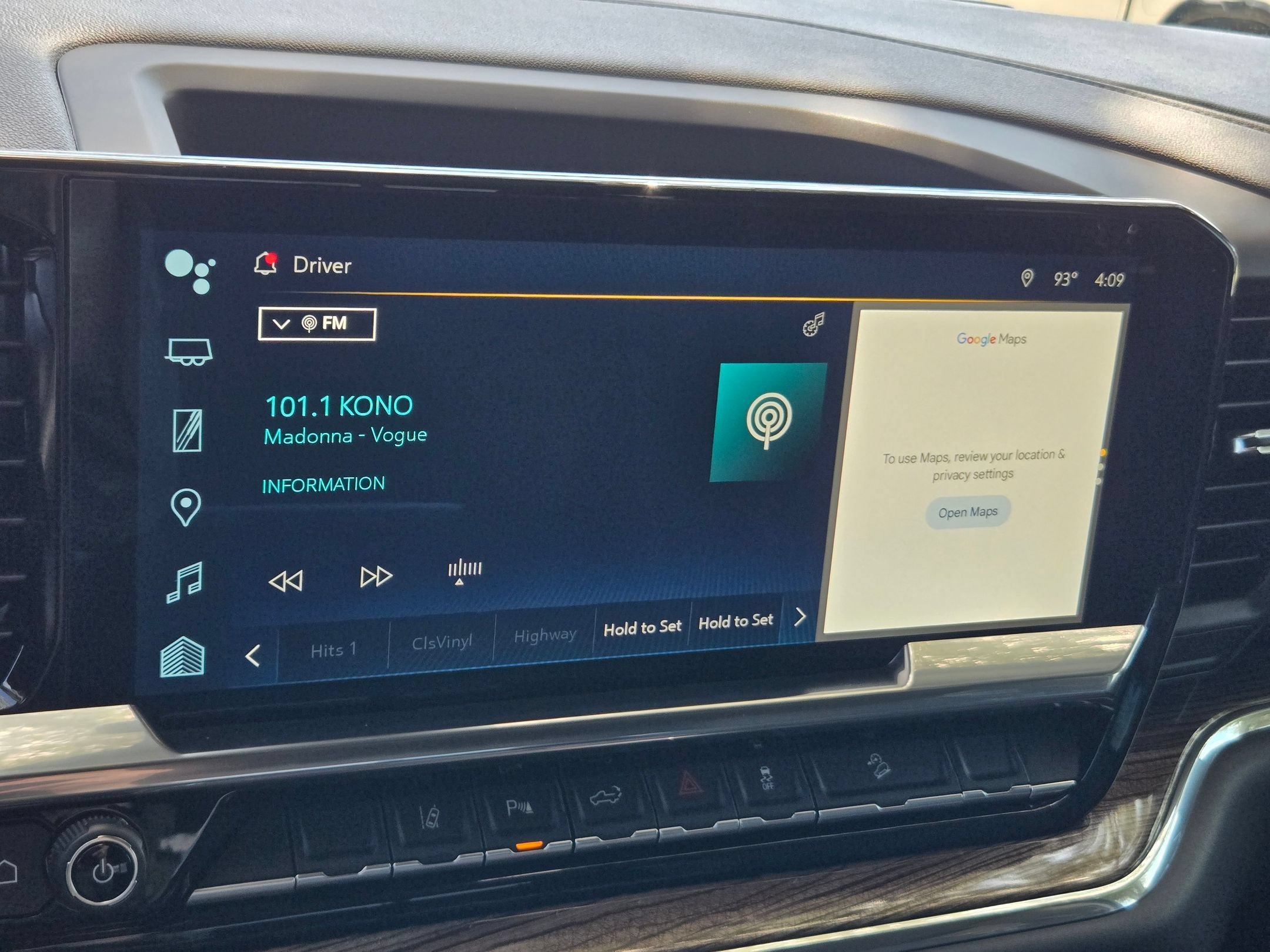 Used 2025 Summit White Chevrolet LT image 15