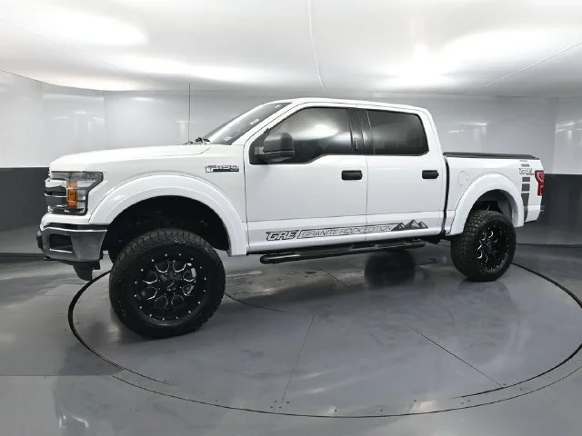 Used 2020 White Ford XLT image 8