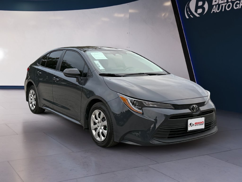 Used 2026  Toyota LE image 7
