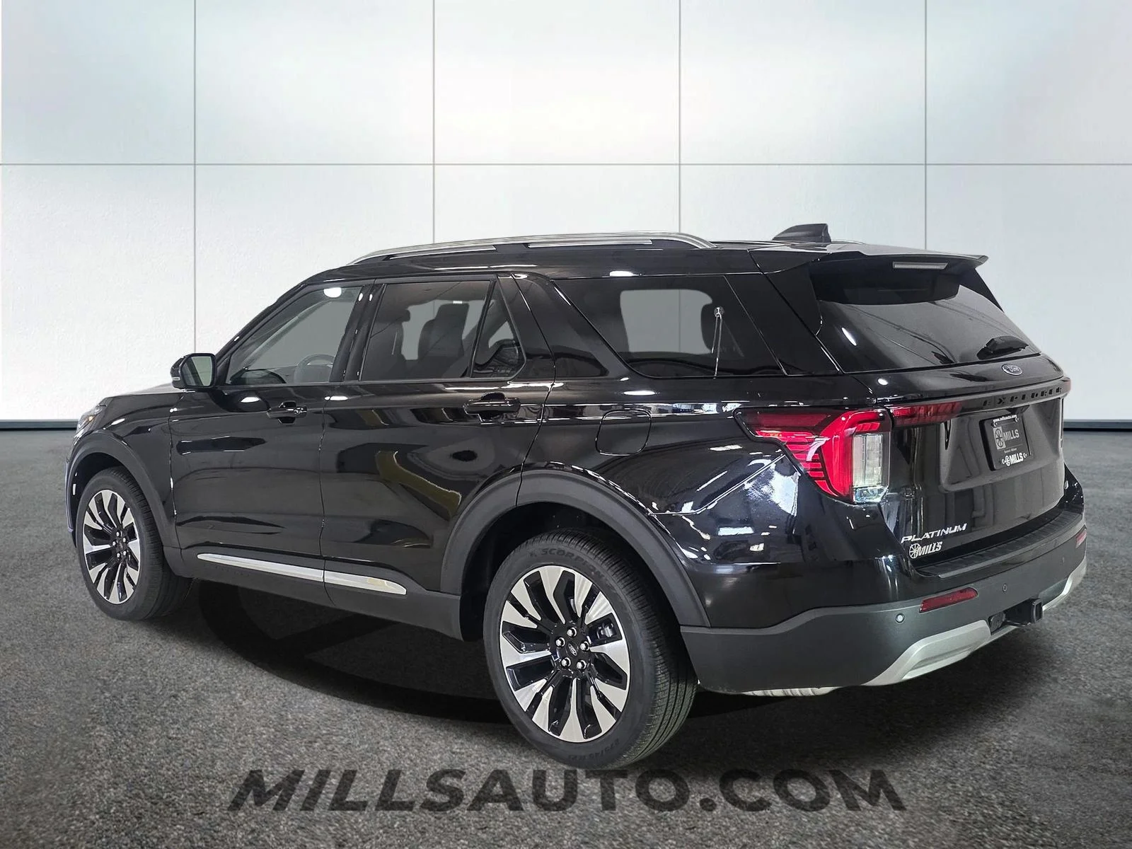 New 2026 Agate Black Metallic Ford Platinum™ image 4
