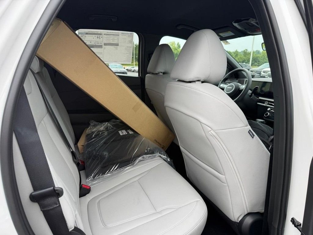 New 2026 White Hyundai SEL AWD image 21