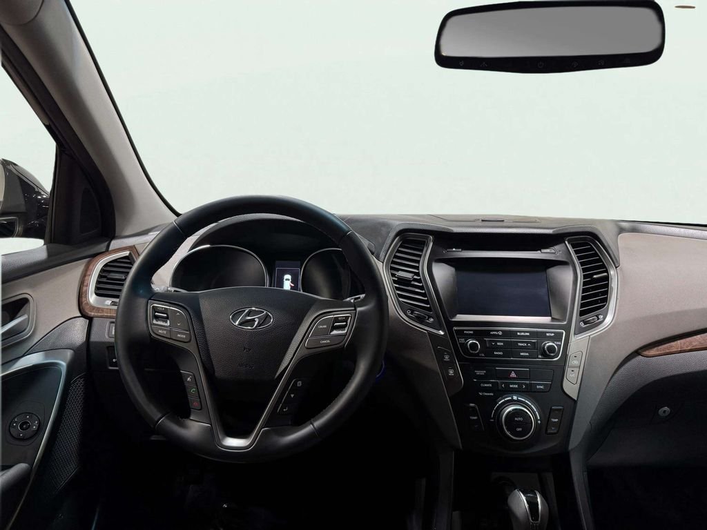 Used 2018 Black Hyundai 2.0T image 10