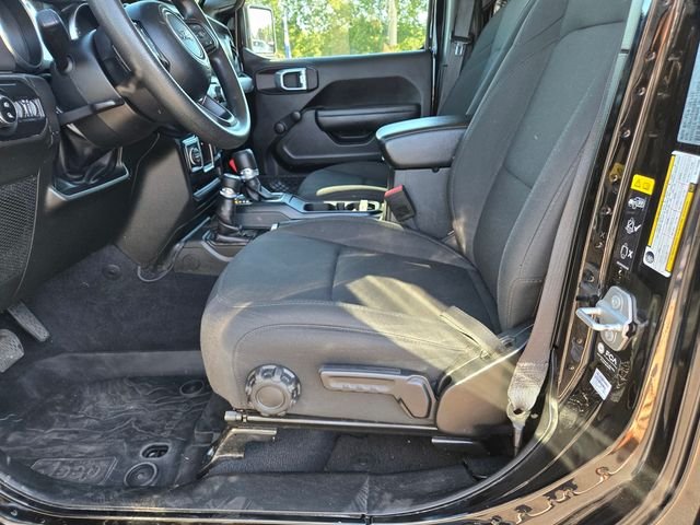 Used 2022 Black Jeep Willys image 16