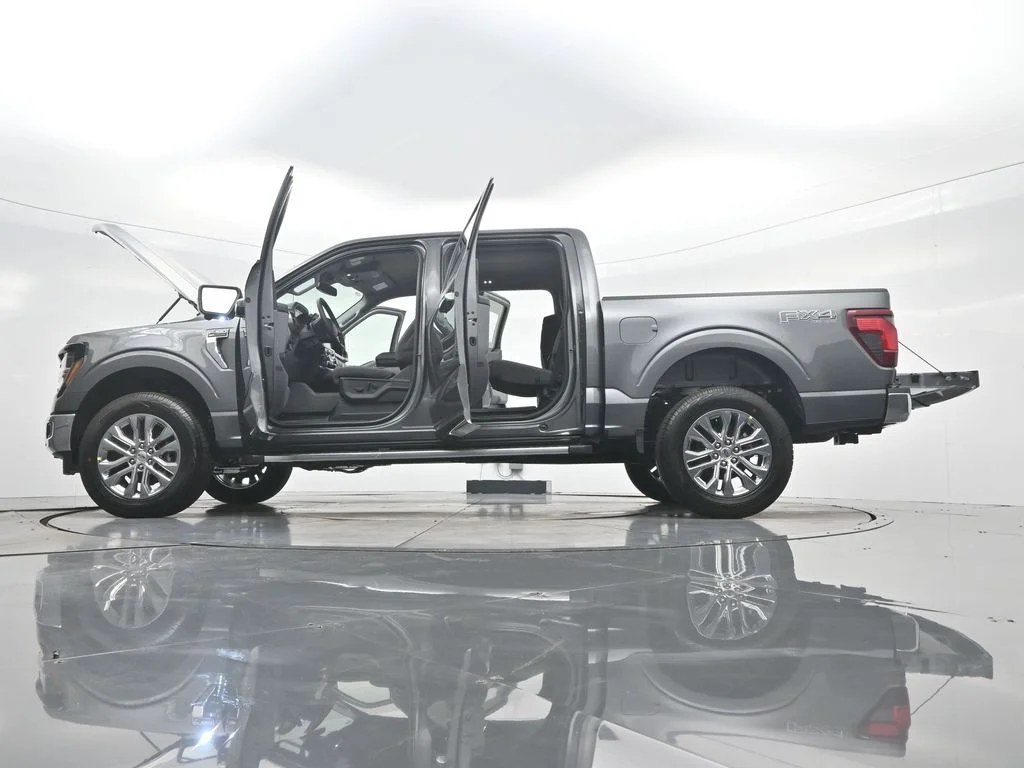 New 2026 Carbonized Gray Metallic Ford XLT image 48