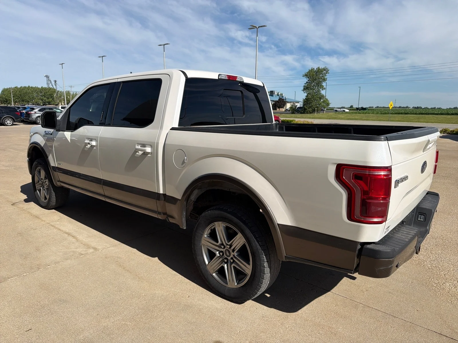 Used 2015 White Platinum Metallic Tri-Coat Ford Lariat image 11