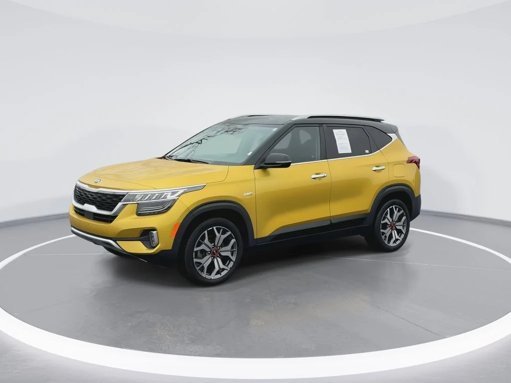 Used 2021 Yellow Kia SX image 4