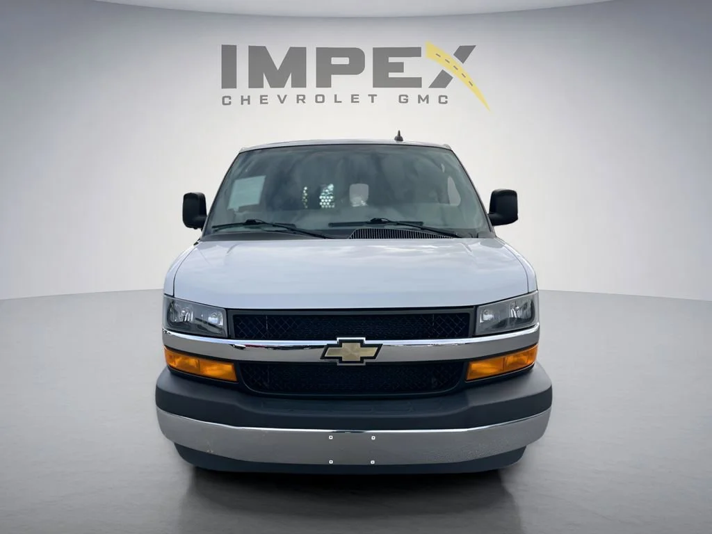 Used 2023 Summit White Chevrolet WT image 8