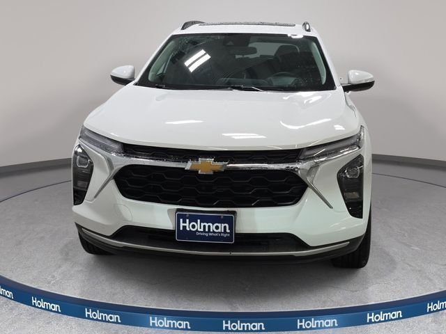 Used 2024 White Chevrolet LT image 3