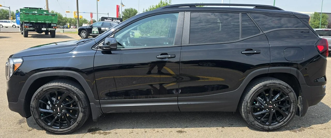 Used 2024 Black GMC SLE AWD Sunroof image 2