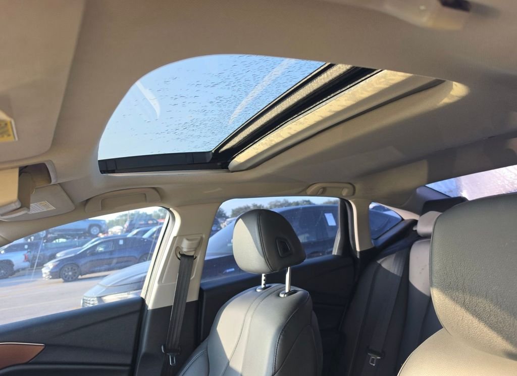 Used 2025 Gray Hyundai SEL image 8
