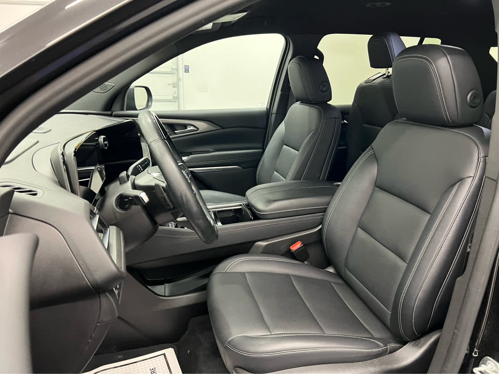 Used 2024 Mosaic Black Metallic Chevrolet AWD LT image 6