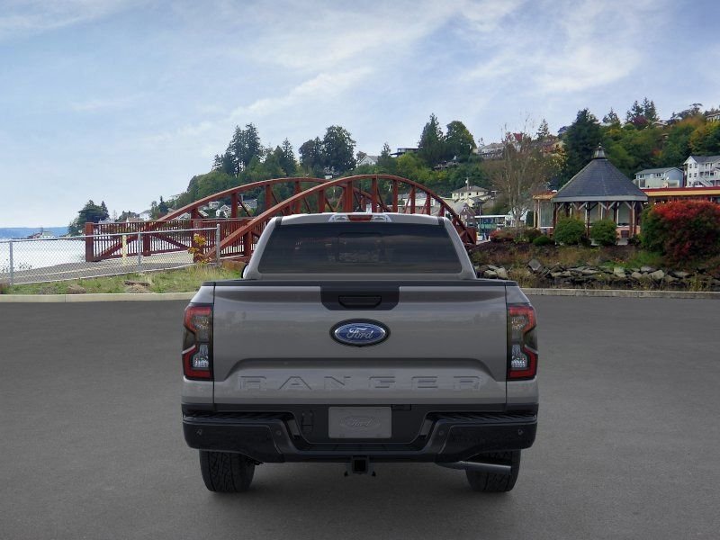 New 2026 Carbonized Gray Metallic Ford XLT image 7
