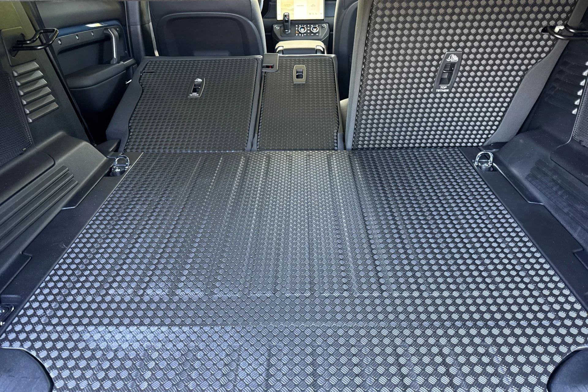 New 2026 TASMAN BLUE Land Rover X-Dynamic SE image 17