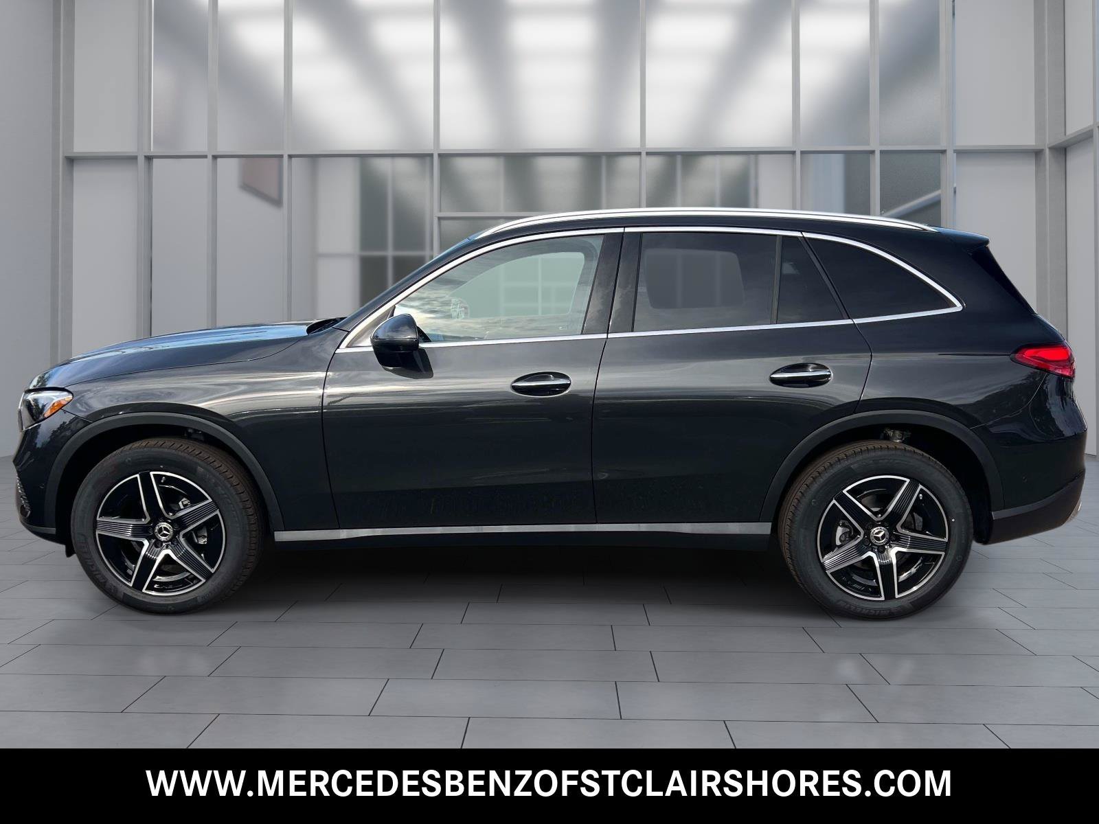 New 2027 Graphite Grey Metallic Mercedes-Benz GLC 300 image 2