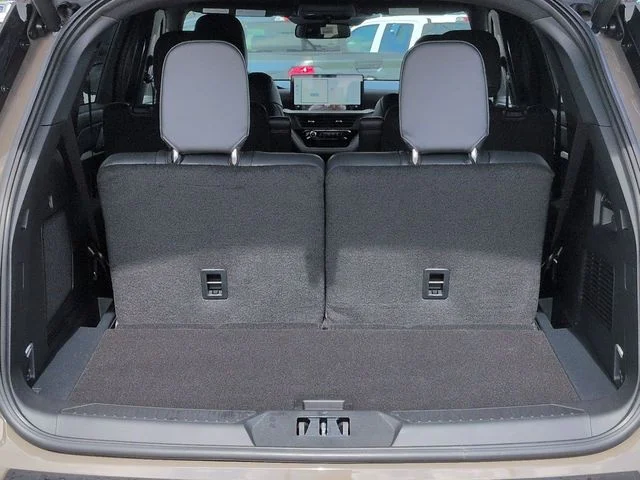 New 2027 Marsh Gray Ford Tremor® image 14