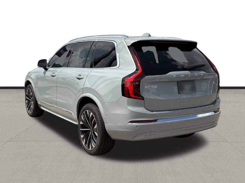 New 2026 Vapour Grey Volvo Plus image 7