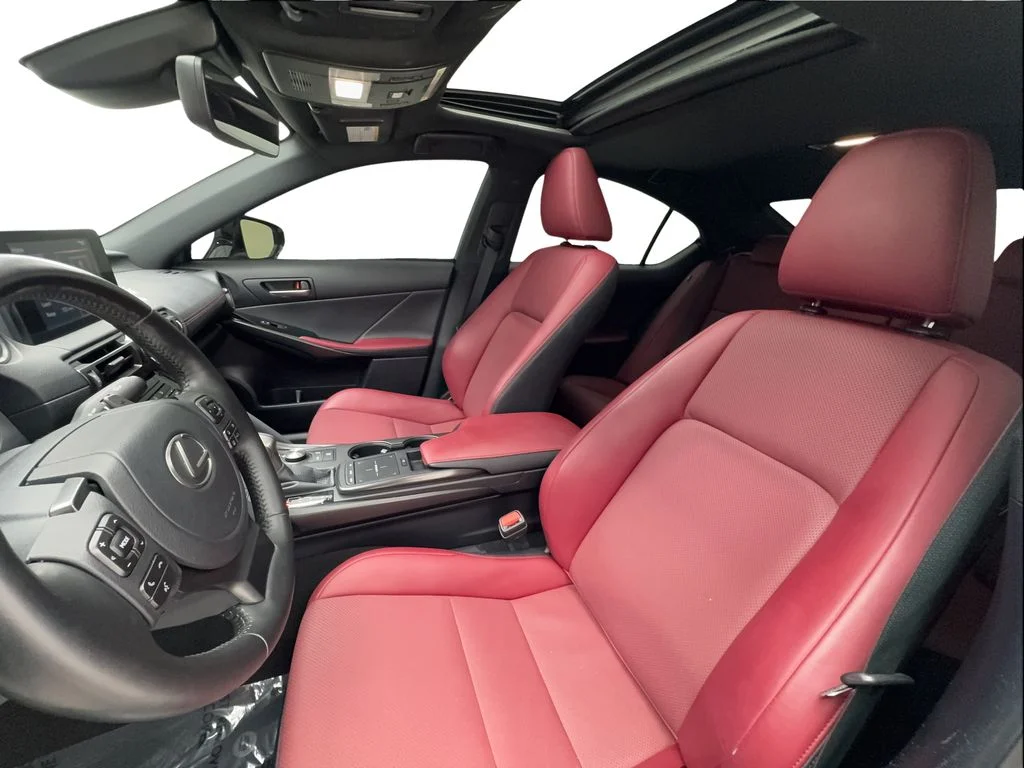 Used 2025 White Lexus 300 image 19