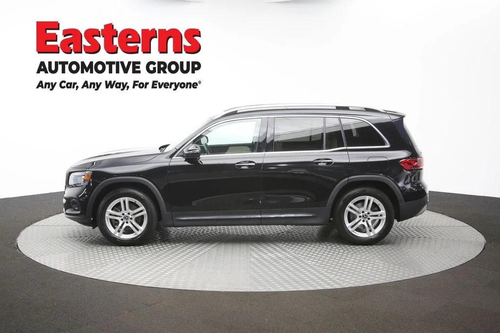 Used 2022 Black Mercedes-Benz GLB 250 image 60
