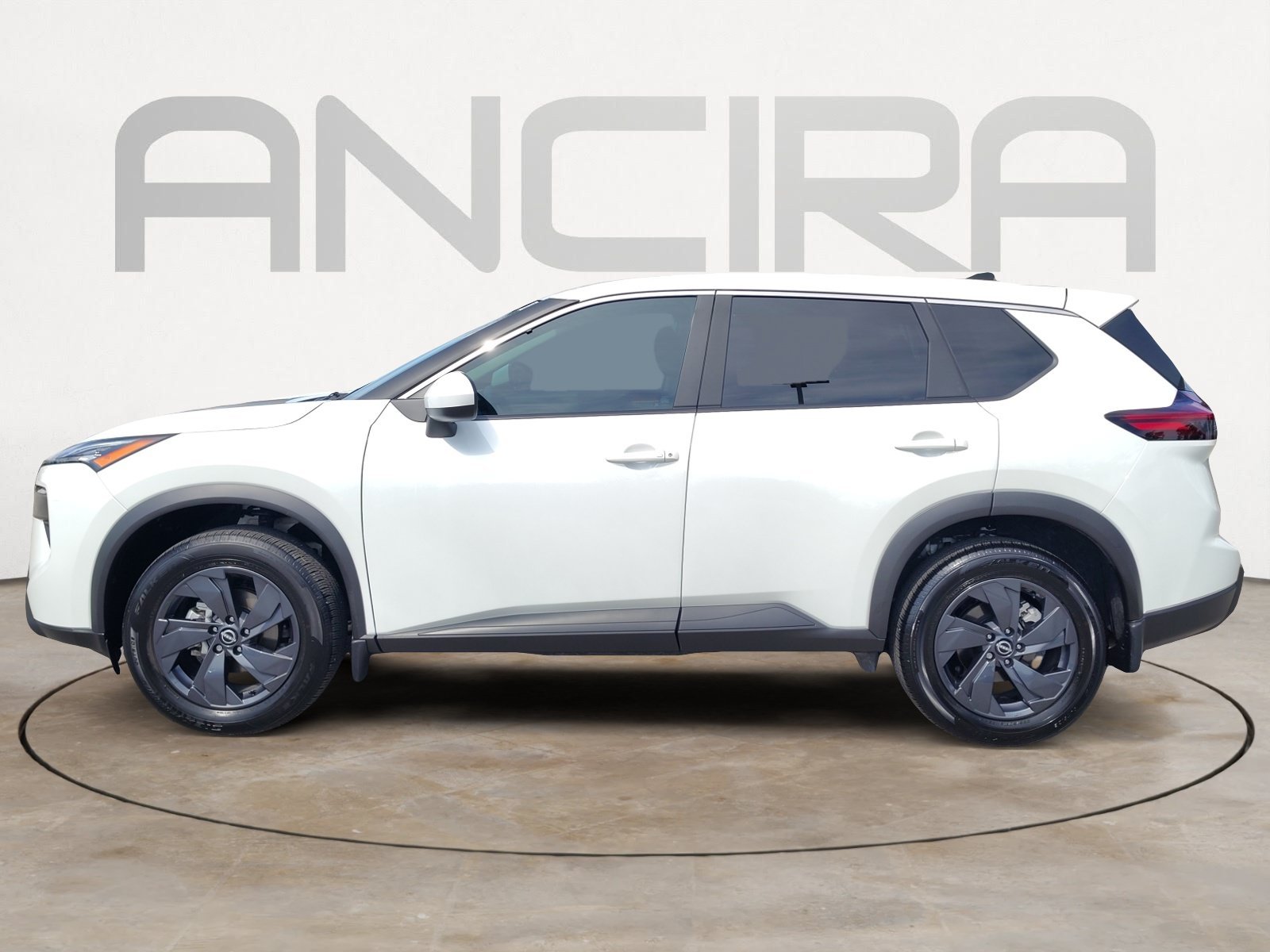 Certified Used 2026 Everest White Pearl Tricoat Nissan SV image 8
