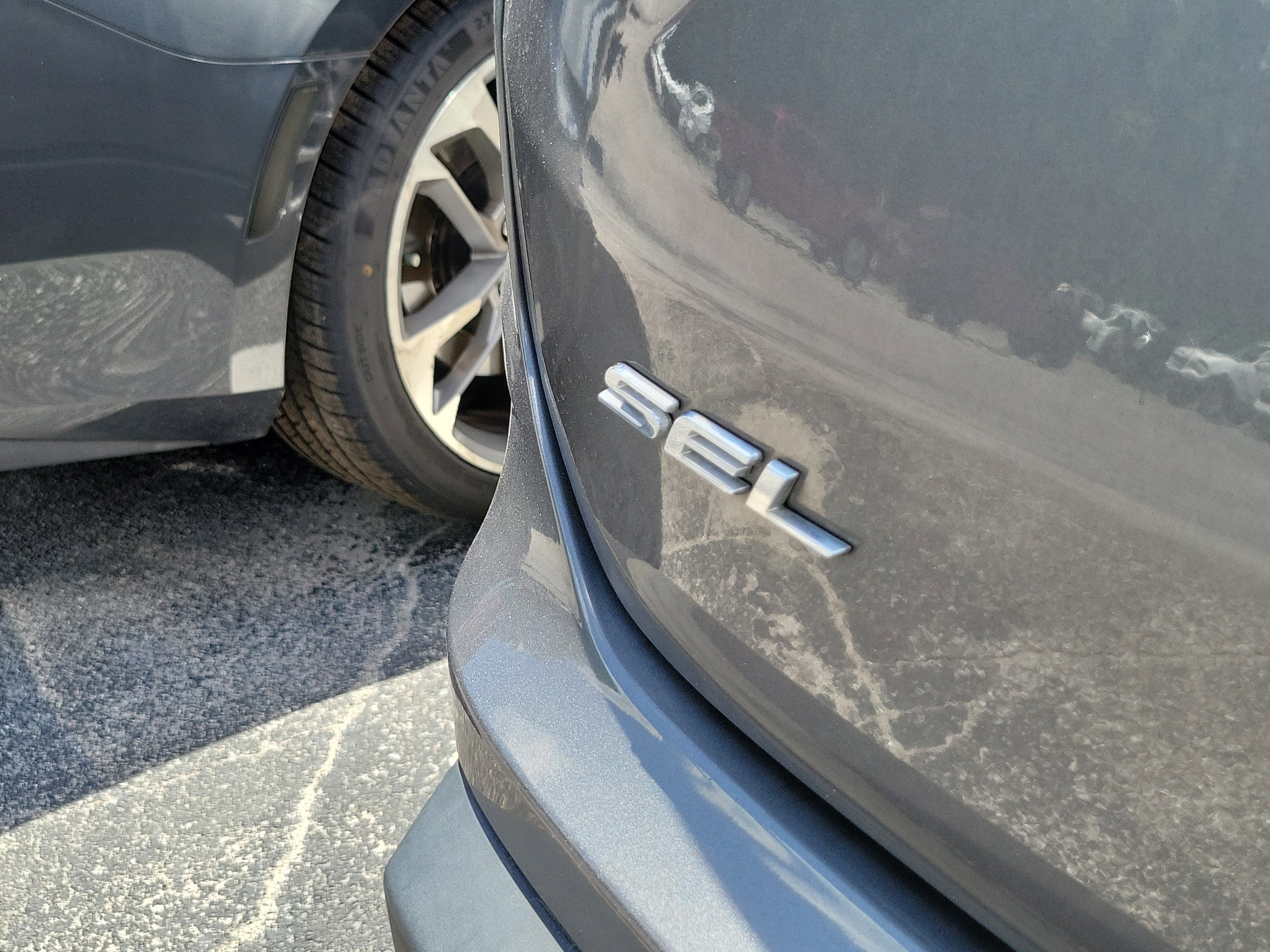 Used 2023 Gray Metallic Ford SEL image 6