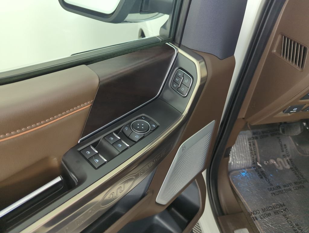 Used 2022 White Ford King Ranch image 18