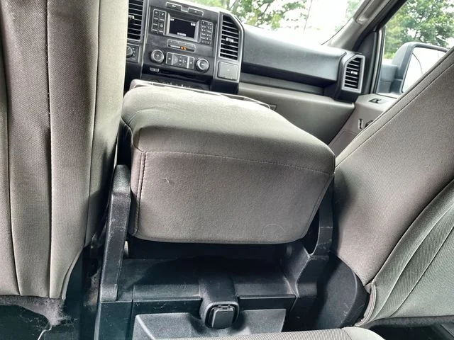 Used 2015 White Ford XL image 22