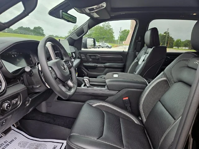 New 2026 Diamond Black Crystal Pearl-Coat Exterior Paint RAM RHO image 9