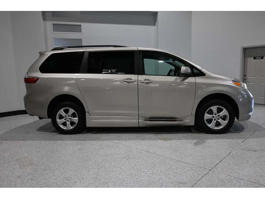 Used 2015 GOLD Toyota LE Mobility Handicap Van image 5