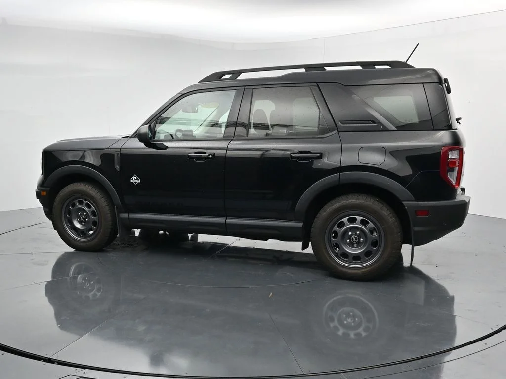 Used 2024 Black Ford Outer Banks image 4