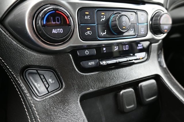 Used 2019 Silver Chevrolet LT image 29
