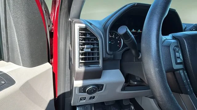 Used 2018 Red Ford XLT image 23