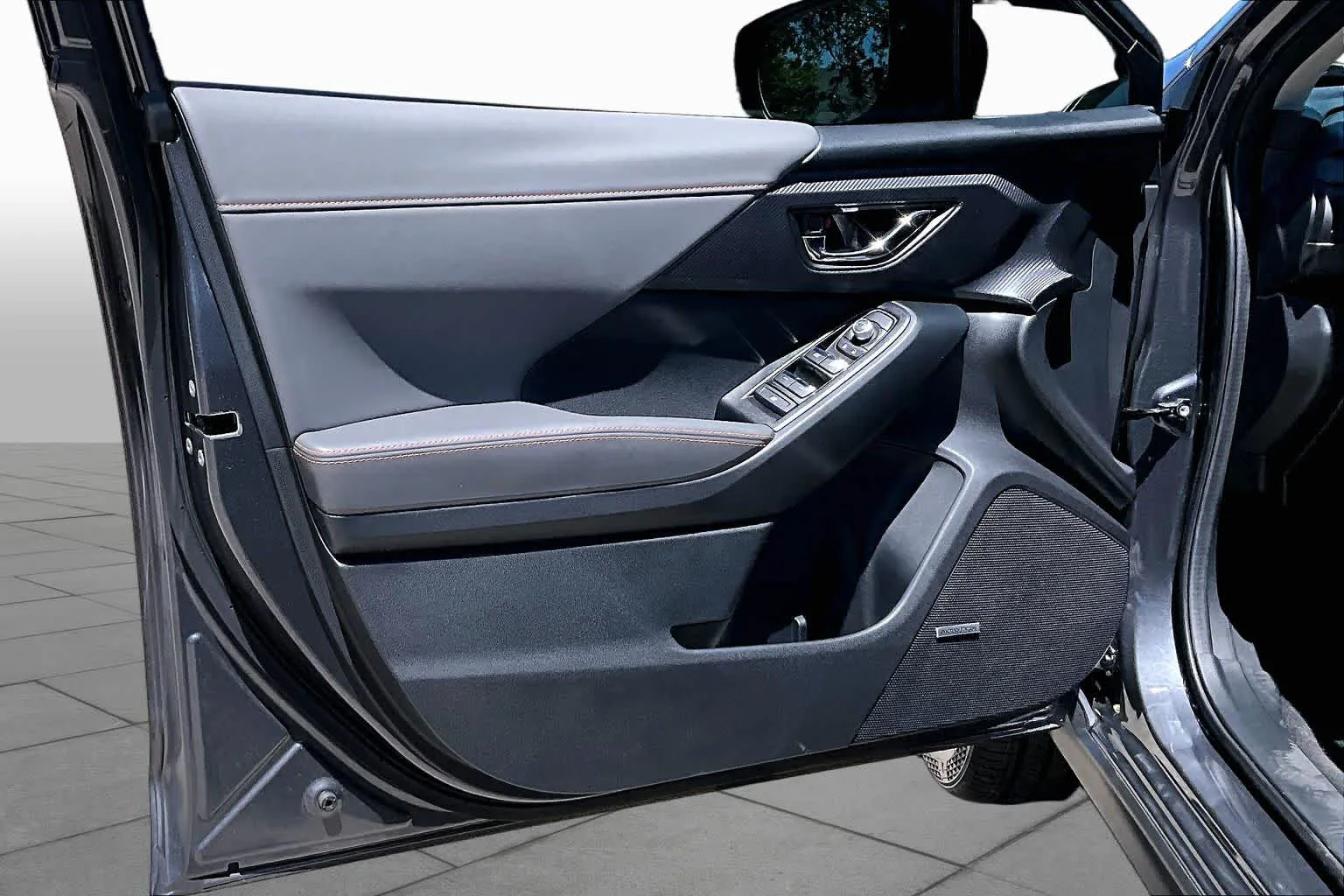 Used 2025 Magnetite Gray Metallic Subaru Limited image 50