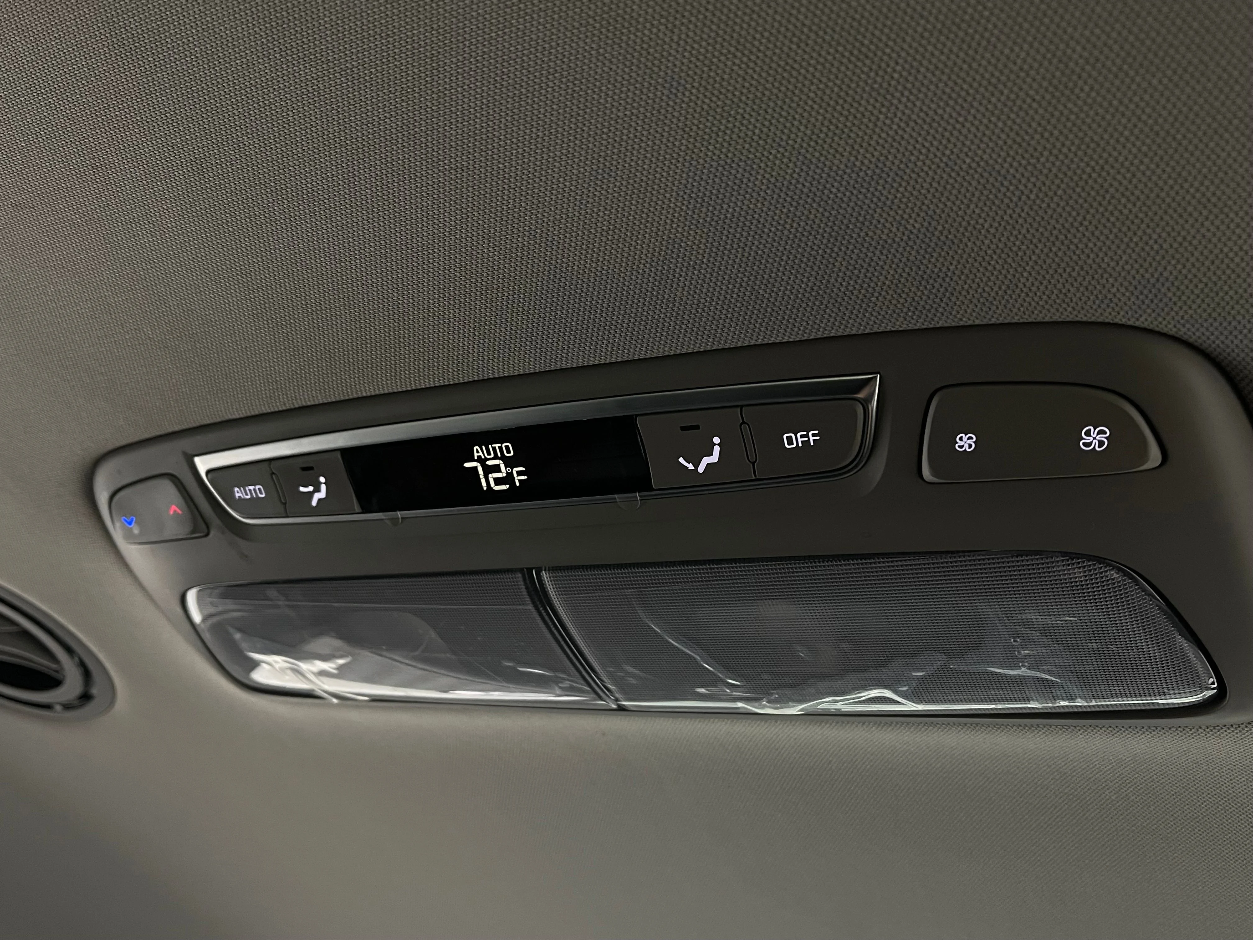Used 2024 Glacial White Pearl Kia S image 6