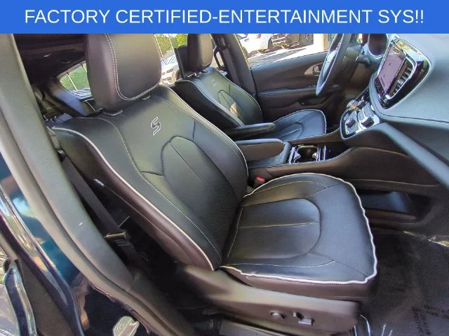 Used 2023 Blue Chrysler Limited image 36