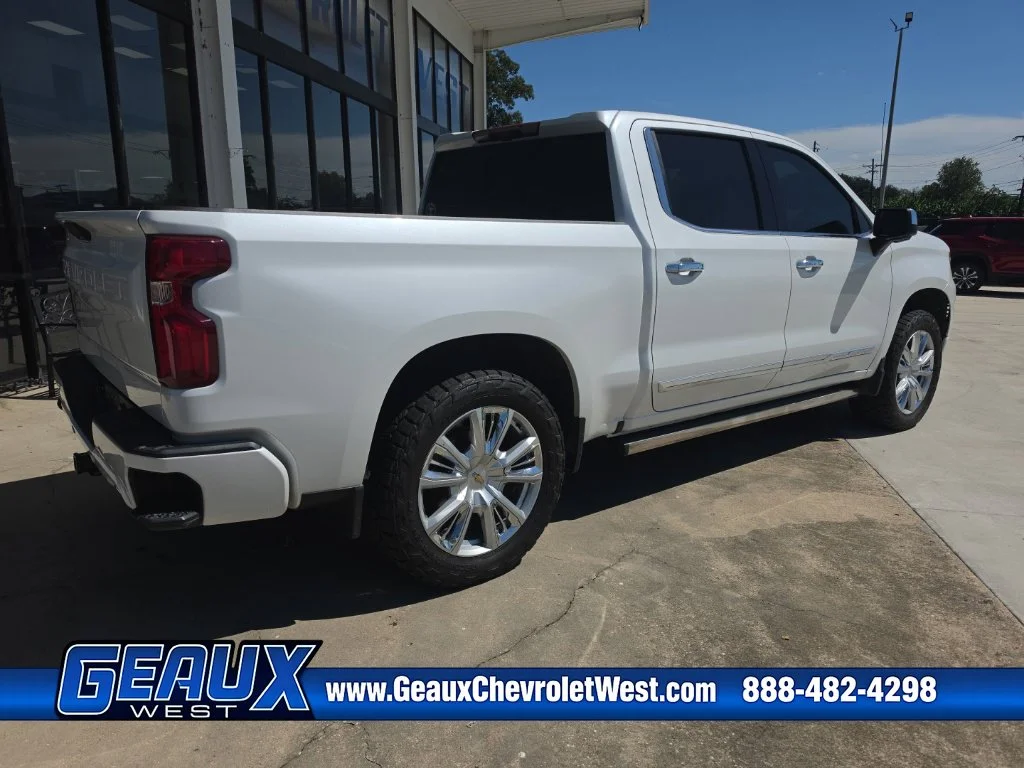 Used 2023 Beige Chevrolet High Country image 7