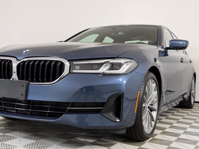 2023 BMW 5 Series 530i - Photo 6