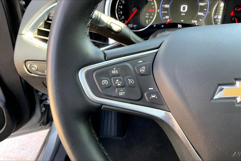 Used 2023 Sterling Gray Metallic Chevrolet LT image 18
