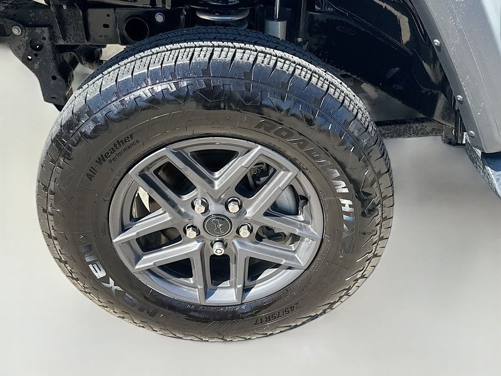 Used 2019 Bright White Clearcoat Jeep Sport S image 29