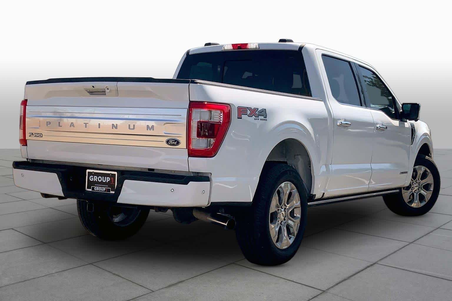 Used 2022 Star White Metallic Tri-Coat Ford Platinum image 13