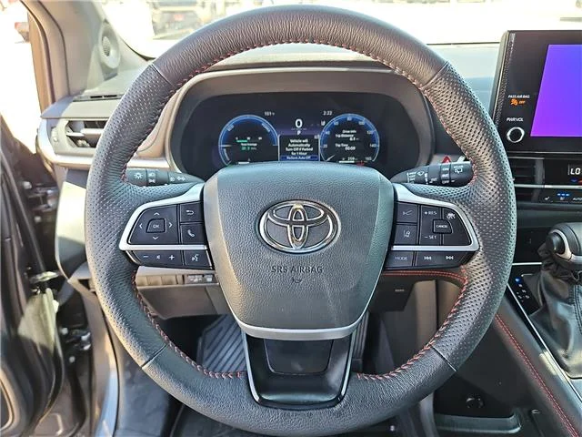 Used 2025 Magnetic Gray Metallic Toyota XSE 7 Passenger image 15
