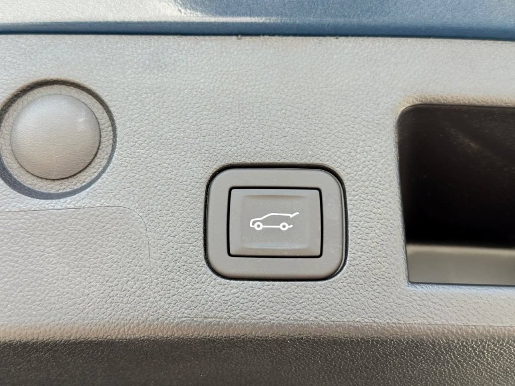 New 2026 Lakeshore Blue Metallic Chevrolet RS image 22