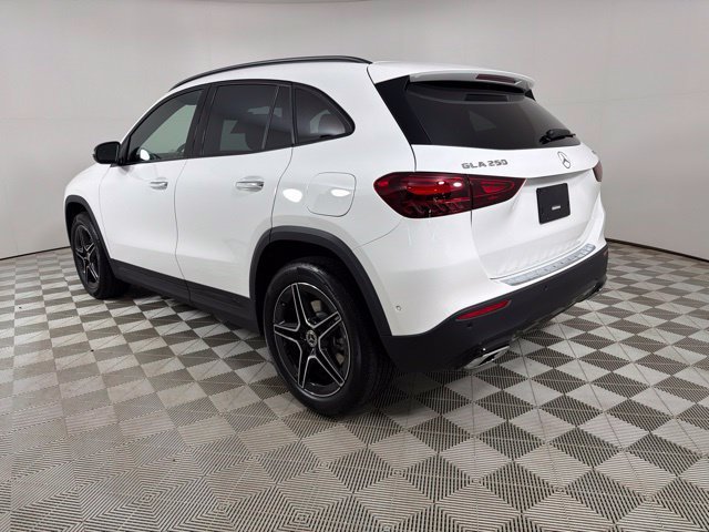 New 2026 Polar White Mercedes-Benz GLA 250 image 20