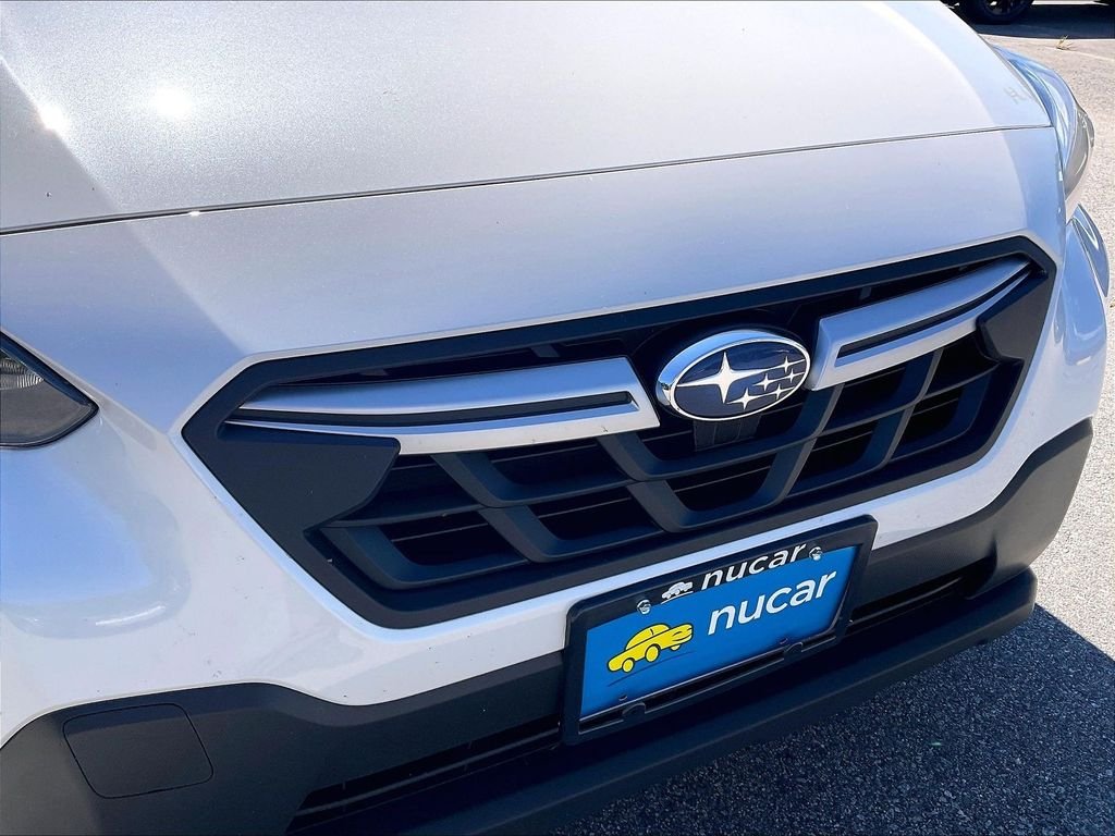 Used 2023 Crystal White Pearl Subaru Premium image 29