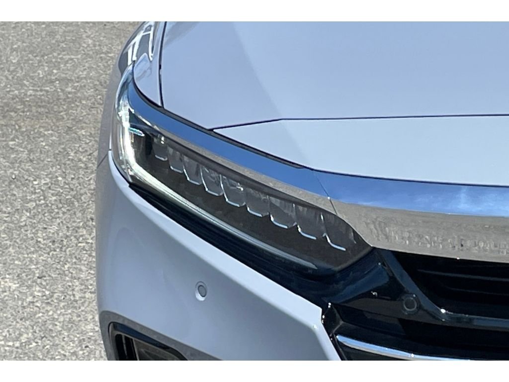 Used 2022 Sonic Gray Pearl Honda Touring image 44