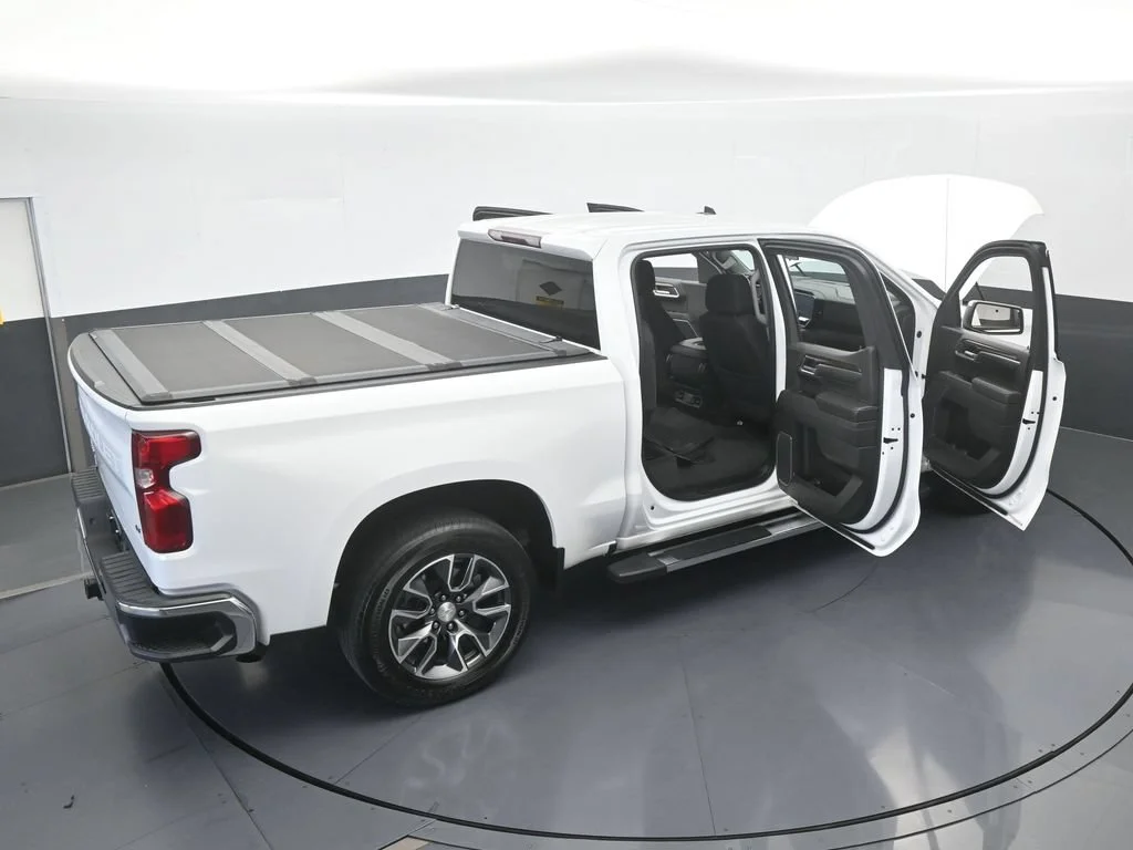 Used 2023 Summit White Chevrolet LT image 62