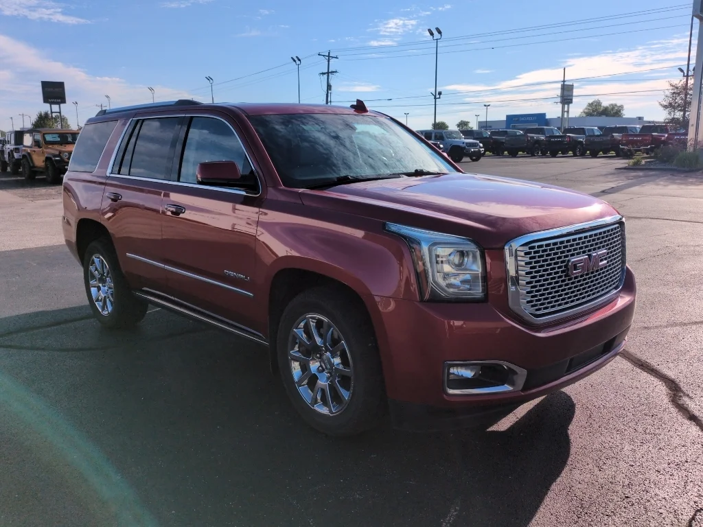 Used 2015 Crystal Red Tintcoat GMC Denali image 4
