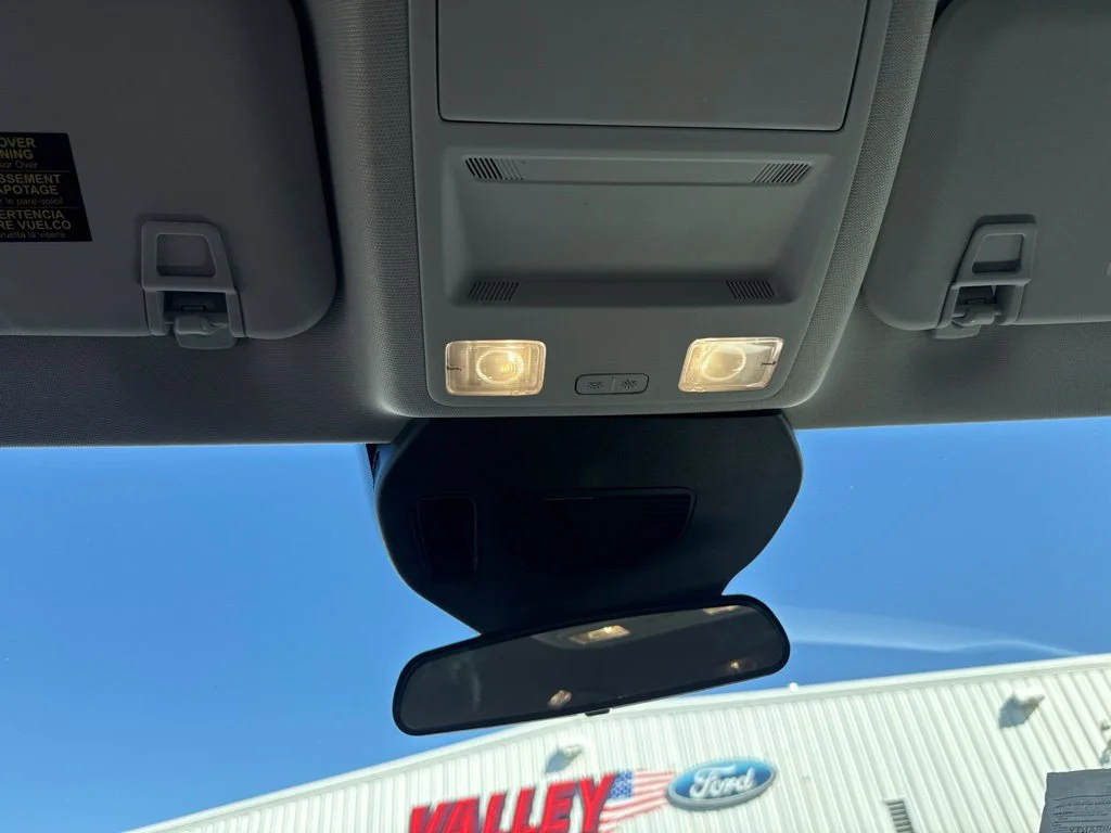 Certified Used 2022 White Metallic Ford SE image 37