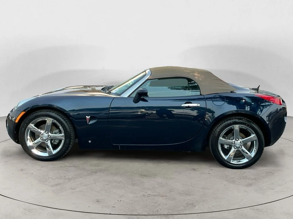 Used 2007 Blue Pontiac Base image 8